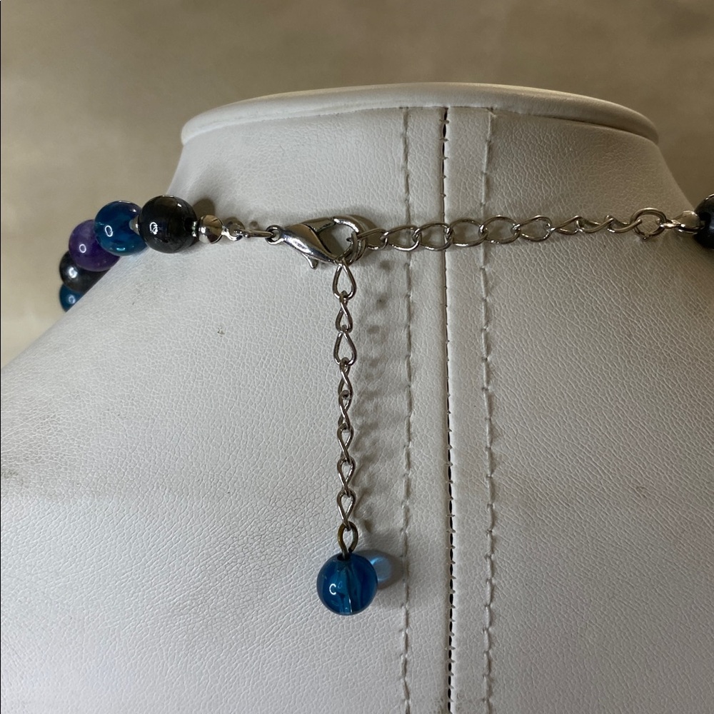 10/$10 Multiple colored beads with purple cat eye Beads - Picture 5 of 5